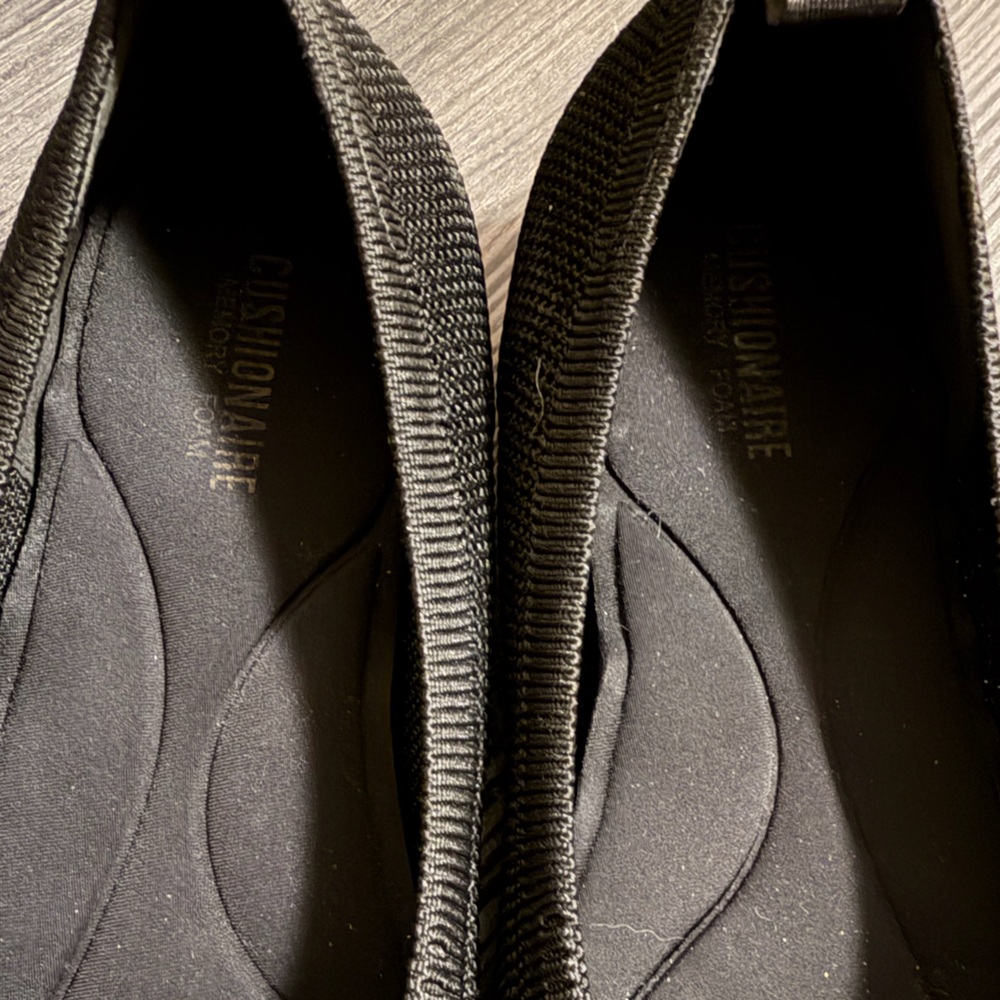 Cushionaire Black Slip-On Shoes - Picture 3 of 3